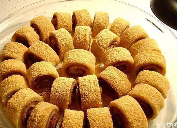 驢打滾是什么意思 驢打滾為什么叫這個(gè)名字 驢打滾是什么意思 驢打滾為什么叫這個(gè)名字