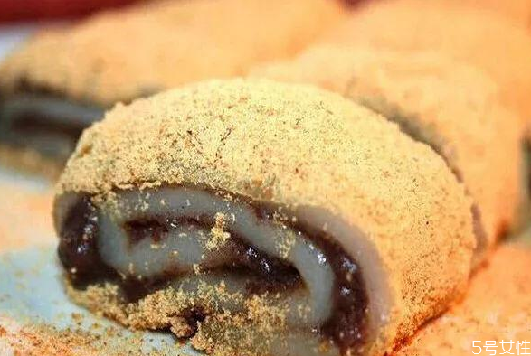 驢打滾主要是用什么做的 糍粑和驢打滾的區(qū)別 驢打滾主要是用什么做的 糍粑和驢打滾的區(qū)別