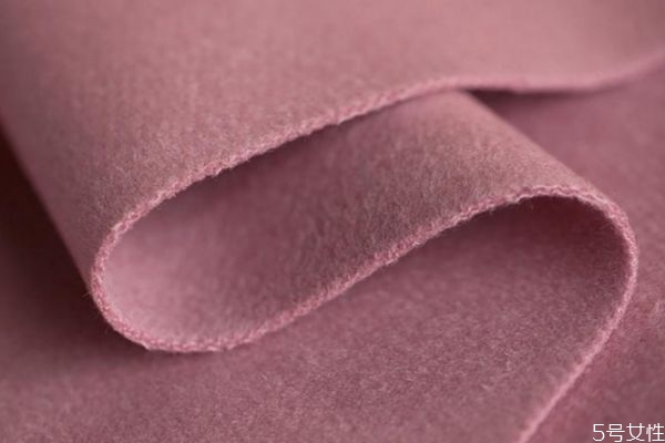 呢絨面料發(fā)霉了怎么解決 布料上的霉點(diǎn)怎么去除 呢絨面料發(fā)霉了怎么解決 布料上的霉點(diǎn)怎么去除