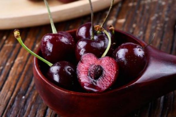 車厘子可以經(jīng)常吃嗎 吃車厘子會上火嗎 車厘子可以經(jīng)常吃嗎 吃車厘子會上火嗎