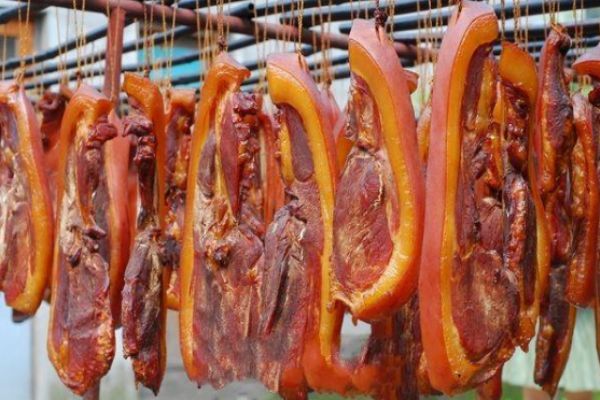 臘肉應(yīng)該怎么做 做臘肉的注意 臘肉應(yīng)該怎么做 做臘肉的注意