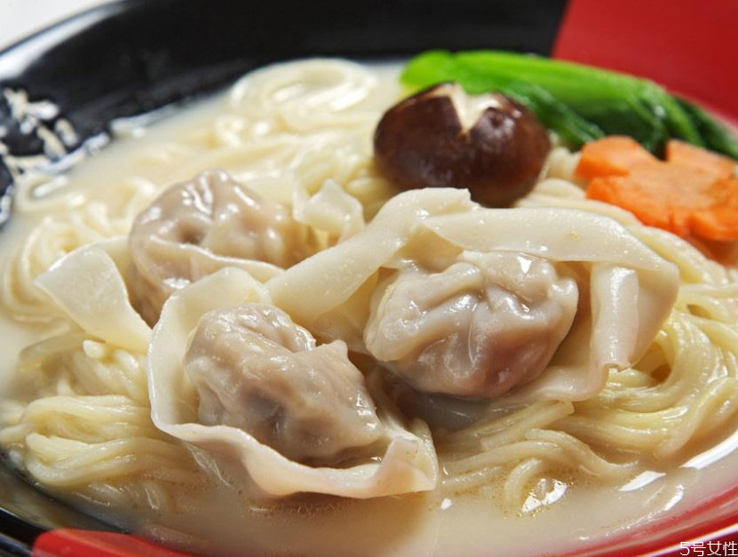 云吞面湯底用什么材料 云吞面湯底絕密配方 云吞面湯底用什么材料 云吞面湯底絕密配方