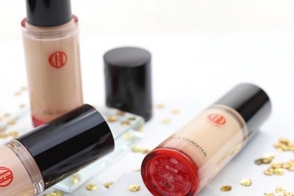 江原道粉底液怎么打開(kāi) 江原道粉底液怎么涂