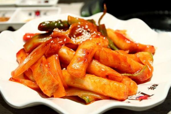 炒年糕怎么做好吃 炒年糕的簡單做法 炒年糕怎么做好吃 炒年糕的簡單做法