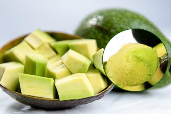 牛油果一年四季都有嗎 牛油果產(chǎn)在什么季節(jié) 牛油果一年四季都有嗎 牛油果產(chǎn)在什么季節(jié)