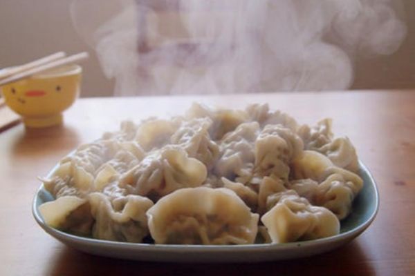 為什么過(guò)年要吃餃子 過(guò)年吃餃子的寓意 為什么過(guò)年要吃餃子 過(guò)年吃餃子的寓意