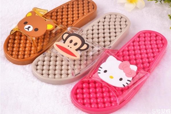 塑料拖鞋味道很重能穿嗎 拖鞋有異味怎么快速去除 塑料拖鞋味道很重能穿嗎 拖鞋有異味怎么快速去除