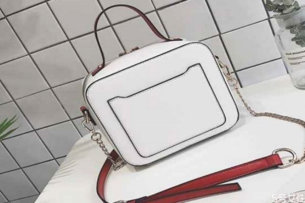 白色皮包變黃了有辦法恢復嗎 白色皮包變黃了怎么辦 白色皮包變黃了有辦法恢復嗎 白色皮包變黃了怎么辦