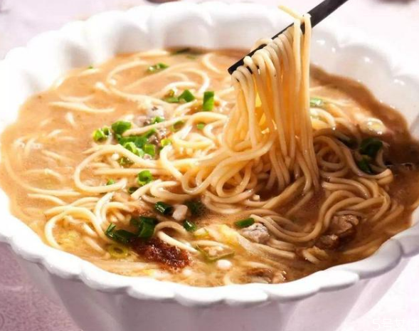 燜面和鹵面哪個好吃 燜面和鹵面的區(qū)別