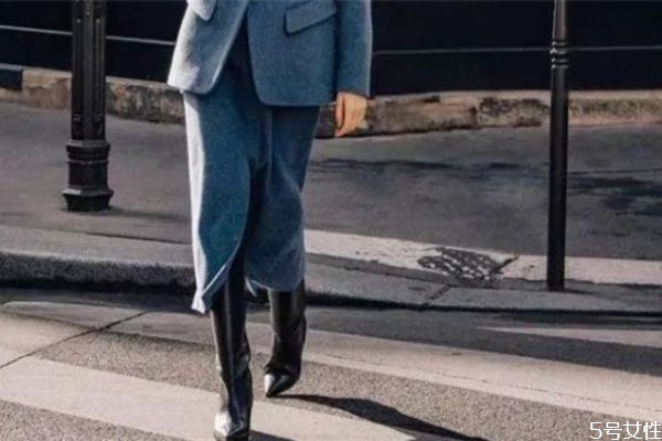 騎士靴哪種材質(zhì)好 騎士靴和馬丁靴哪個好看 騎士靴哪種材質(zhì)好 騎士靴和馬丁靴哪個好看