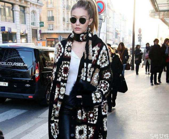 圍巾怎么系好看 冬天圍巾的時髦圍法 圍巾怎么系好看 冬天圍巾的時髦圍法