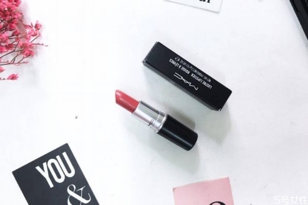 迪奧和mac口紅哪個好 迪奧和mac口紅差距大嗎 迪奧和mac口紅哪個好 迪奧和mac口紅差距大嗎