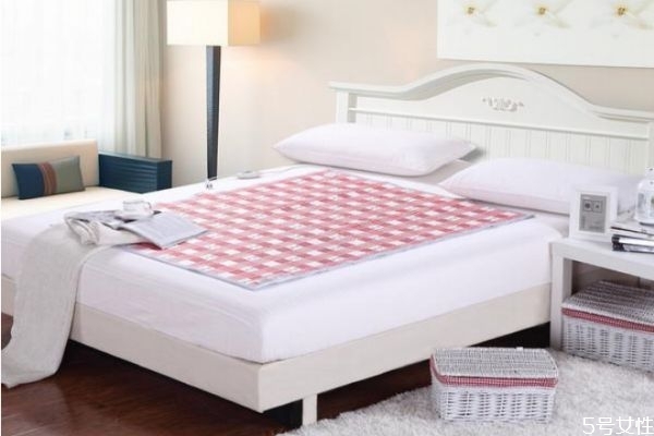 電熱毯功率大不大 電熱毯功率大還是空調(diào)大 電熱毯功率大不大 電熱毯功率大還是空調(diào)大