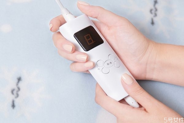 電熱毯ab開(kāi)關(guān)怎么用 電熱毯是兩面發(fā)熱嗎