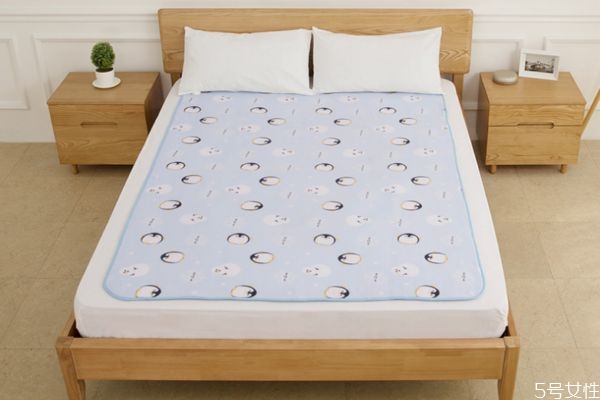 電熱毯ab開(kāi)關(guān)怎么用 電熱毯是兩面發(fā)熱嗎