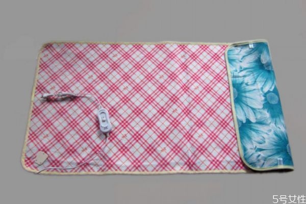 電熱毯除螨時可以睡嗎 安全使用電熱毯的方法 電熱毯除螨時可以睡嗎 安全使用電熱毯的方法