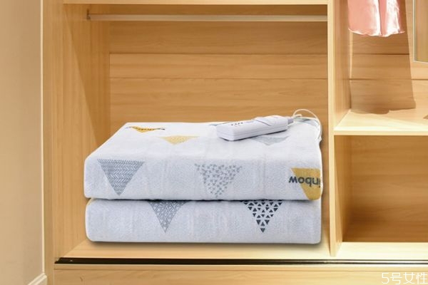 電熱毯有正反面之分嗎 電熱毯對身體有什么影響 電熱毯有正反面之分嗎 電熱毯對身體有什么影響