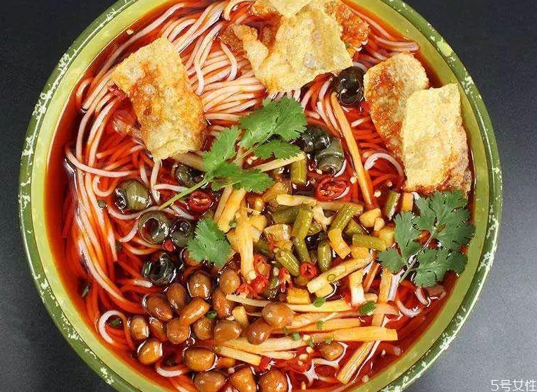 螺螄粉煮完鍋會(huì)臭嗎 怎樣去除鍋里螺螄粉的臭味 螺螄粉煮完鍋會(huì)臭嗎 怎樣去除鍋里螺螄粉的臭味