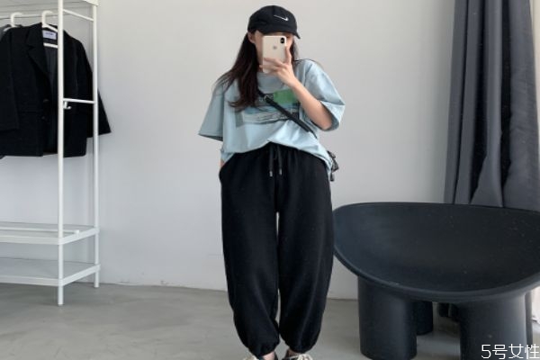 衛(wèi)褲可以當(dāng)運動褲穿嗎 衛(wèi)褲和運動褲有什么區(qū)別 衛(wèi)褲可以當(dāng)運動褲穿嗎 衛(wèi)褲和運動褲有什么區(qū)別