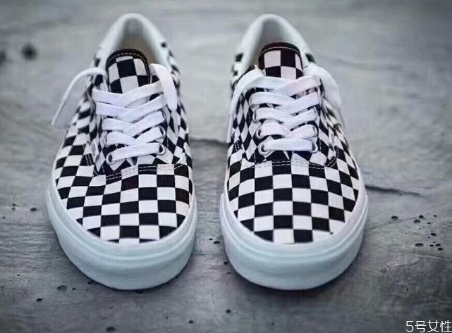 vans棋盤格怎么清洗 vans鞋墊應該怎么取下來 vans棋盤格怎么清洗 vans鞋墊應該怎么取下來