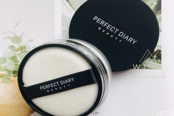 完美日記散粉怎么樣 完美日記散粉和花西子散粉哪個好 完美日記散粉怎么樣 完美日記散粉和花西子散粉哪個好