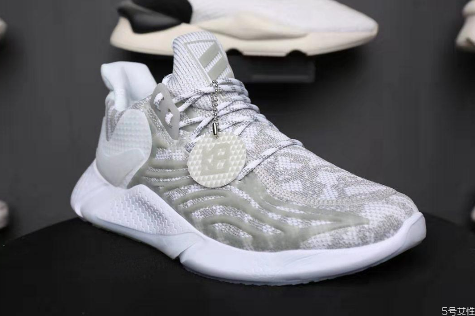 莆田鞋是什么意思 莆田鞋和正品的區(qū)別 莆田鞋是什么意思 莆田鞋和正品的區(qū)別