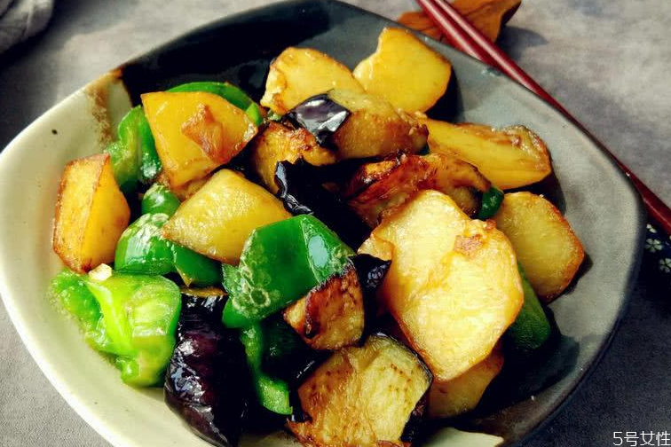 地三鮮的汁怎么調 炒地三鮮的做法竅門 地三鮮的汁怎么調 炒地三鮮的做法竅門