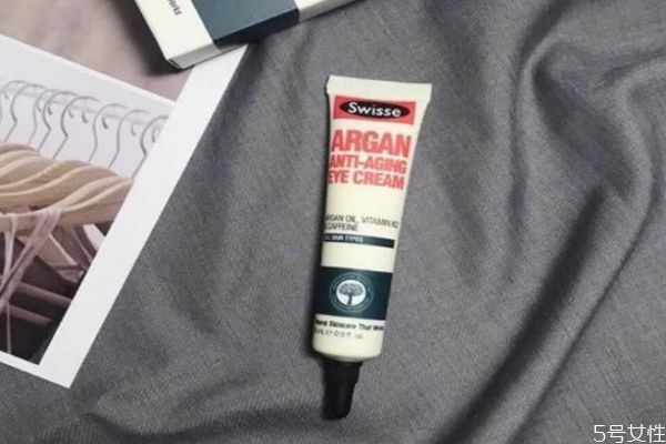 swisse眼霜保質(zhì)期多久 swisse眼霜如何看日期 swisse眼霜保質(zhì)期多久 swisse眼霜如何看日期