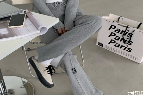 新買的衛(wèi)褲需要洗嗎 衛(wèi)褲泛白如何變黑 新買的衛(wèi)褲需要洗嗎 衛(wèi)褲泛白如何變黑