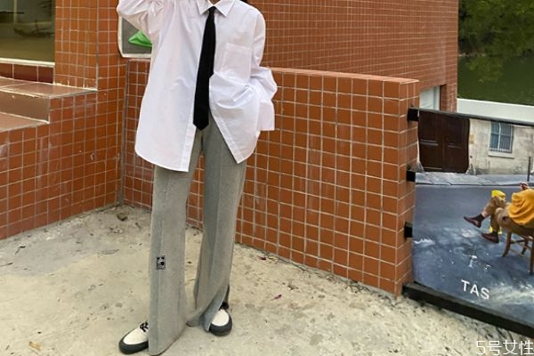 新買的衛(wèi)褲需要洗嗎 衛(wèi)褲泛白如何變黑 新買的衛(wèi)褲需要洗嗎 衛(wèi)褲泛白如何變黑