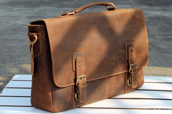 牛皮包怎么保養(yǎng) 牛皮包的護(hù)理要點(diǎn) 牛皮包怎么保養(yǎng) 牛皮包的護(hù)理要點(diǎn)