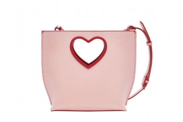 包包鏈條生銹了用什么洗 ?包包其他污漬處理方法 包包鏈條生銹了用什么洗 ?包包其他污漬處理方法