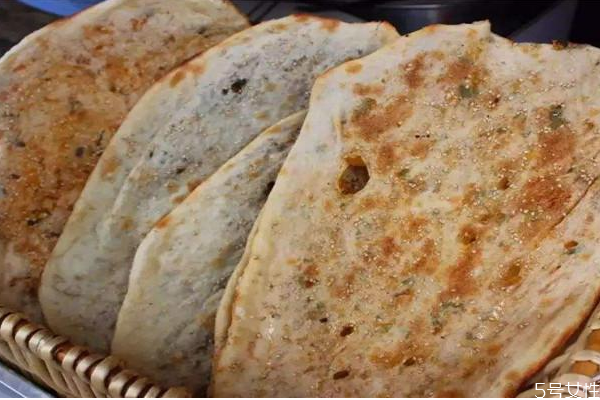 鍋盔發(fā)面技巧 白面鍋盔空心 鍋盔發(fā)面技巧 白面鍋盔空心