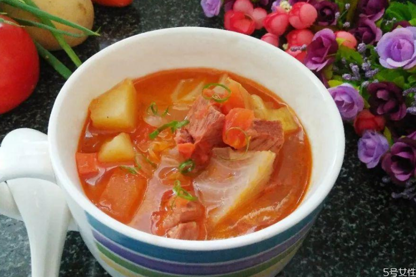 小孩喝羅宋湯會長高嗎 羅宋湯的營養(yǎng)價值及功效作用 小孩喝羅宋湯會長高嗎 羅宋湯的營養(yǎng)價值及功效作用