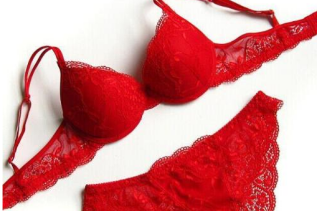 本命年紅內(nèi)褲只能誰買 紅內(nèi)褲可以隨便送嗎 本命年紅內(nèi)褲只能誰買 紅內(nèi)褲可以隨便送嗎