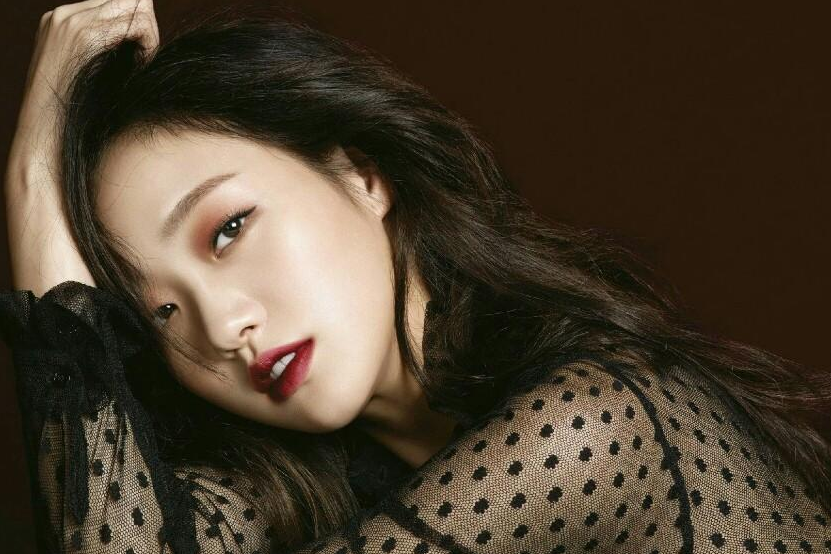 金高銀妝容怎么化？金高銀仿妝