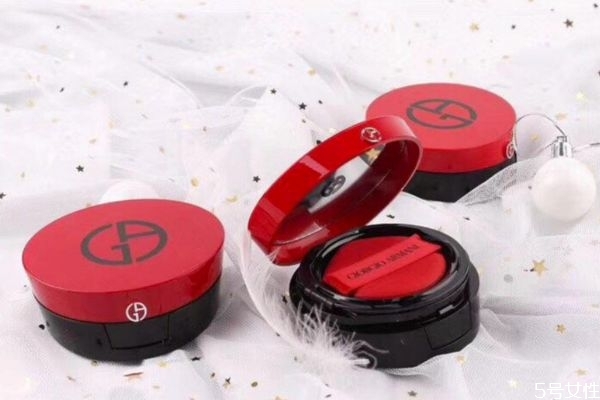 阿瑪尼氣墊色號(hào)怎么選 阿瑪尼氣墊怎么用 阿瑪尼氣墊色號(hào)怎么選 阿瑪尼氣墊怎么用