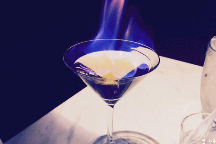 今夜不回家怎么喝 今夜不回家女的能喝嗎 今夜不回家怎么喝 今夜不回家女的能喝嗎