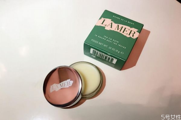 海藍之謎唇膏有沒有唇刷 海藍之謎唇膏用什么涂 海藍之謎唇膏有沒有唇刷 海藍之謎唇膏用什么涂