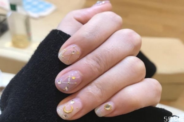 卸甲水不小心濺到眼睛里怎么辦 卸甲水毒性大嗎 卸甲水不小心濺到眼睛里怎么辦 卸甲水毒性大嗎