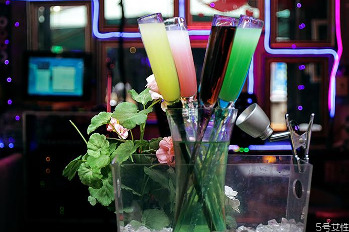 danke彈殼雞尾酒怎么喝 彈殼雞尾酒玩法 danke彈殼雞尾酒怎么喝 彈殼雞尾酒玩法