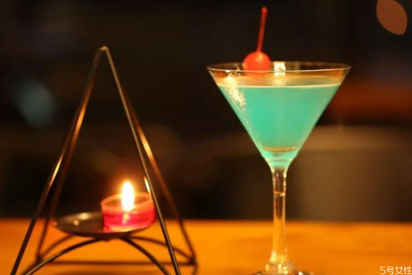 藍(lán)色夏威夷多少度 藍(lán)色夏威夷后勁大么 藍(lán)色夏威夷多少度 藍(lán)色夏威夷后勁大么