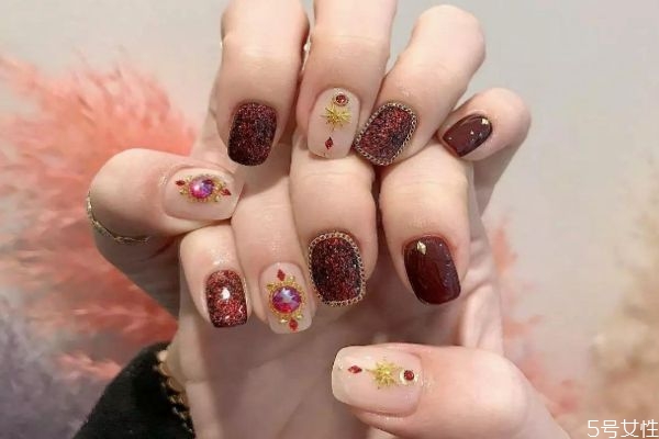 甲油膠太稀很難上色怎么辦 甲油膠稀怎么變濃 甲油膠太稀很難上色怎么辦 甲油膠稀怎么變濃