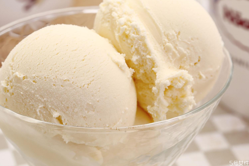 哈根達(dá)斯冰淇淋保質(zhì)期多久 哈根達(dá)斯怎么保存 哈根達(dá)斯冰淇淋保質(zhì)期多久 哈根達(dá)斯怎么保存