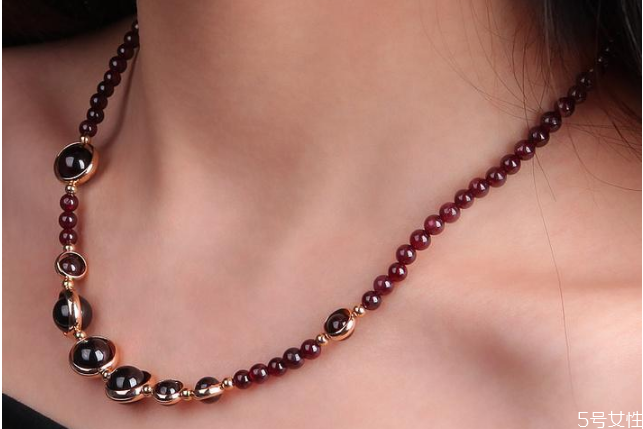 鎖骨鏈一般多長合適 鎖骨鏈尺寸一般是多長 鎖骨鏈一般多長合適 鎖骨鏈尺寸一般是多長