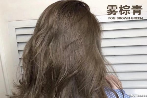 漂染頭發(fā)需要多長(zhǎng)時(shí)間 給頭發(fā)褪色要多久 漂染頭發(fā)需要多長(zhǎng)時(shí)間 給頭發(fā)褪色要多久