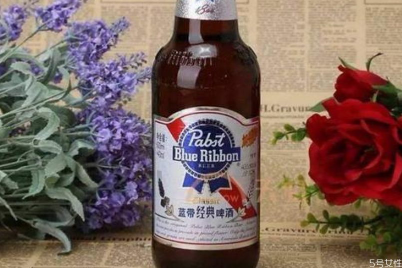 藍(lán)帶啤酒是哪個(gè)國(guó)家的 藍(lán)帶啤酒怎么看真假 藍(lán)帶啤酒是哪個(gè)國(guó)家的 藍(lán)帶啤酒怎么看真假