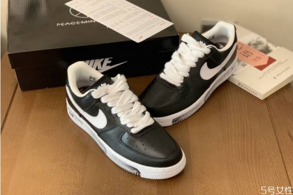 刮刮樂(lè)鞋子怎么刮 小雛菊刮刮樂(lè)怎么刮 刮刮樂(lè)鞋子怎么刮 小雛菊刮刮樂(lè)怎么刮