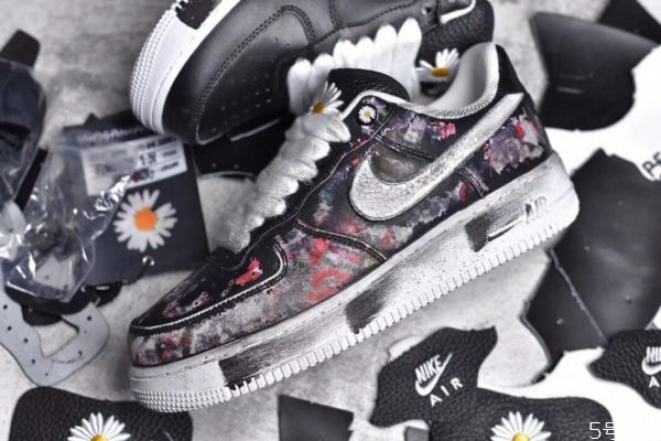 刮刮樂(lè)鞋子怎么刮 小雛菊刮刮樂(lè)怎么刮 刮刮樂(lè)鞋子怎么刮 小雛菊刮刮樂(lè)怎么刮