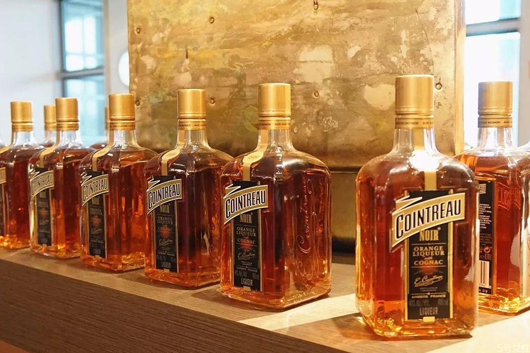 君度酒屬于什么酒 君度力嬌酒怎么喝 君度酒屬于什么酒 君度力嬌酒怎么喝